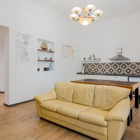 Guesthost - Ca' Toa - Cavour Apartment *