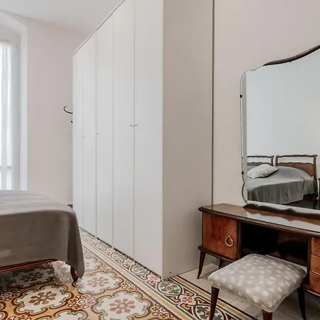 Guesthost - Ca' Toa - Cavour * La Spezia