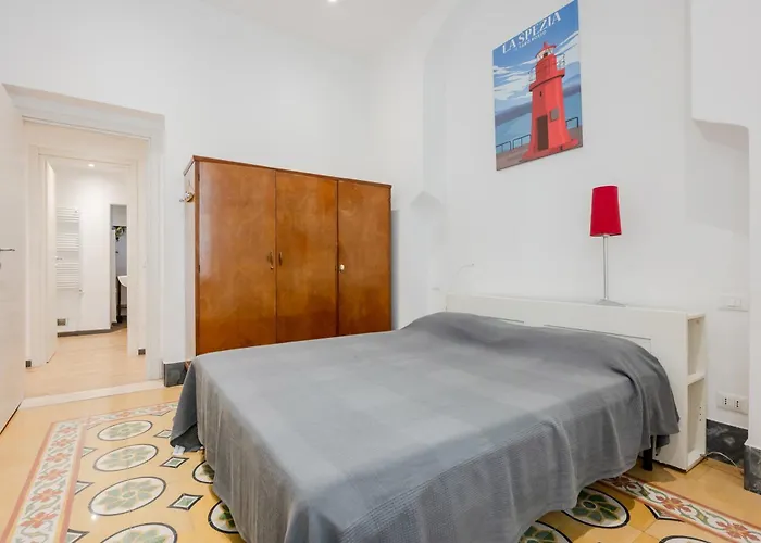 Guesthost - Ca' Toa - Cavour Apartman La Spezia